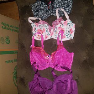 Lot 4 Bras UK 38F /US 38G Cleo, Triumph, Flirtelle